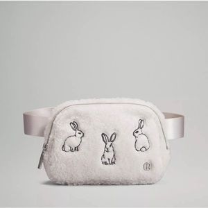 Lululemon everywhere belt bag white fleece lunar new year rabbit bunny 🐇